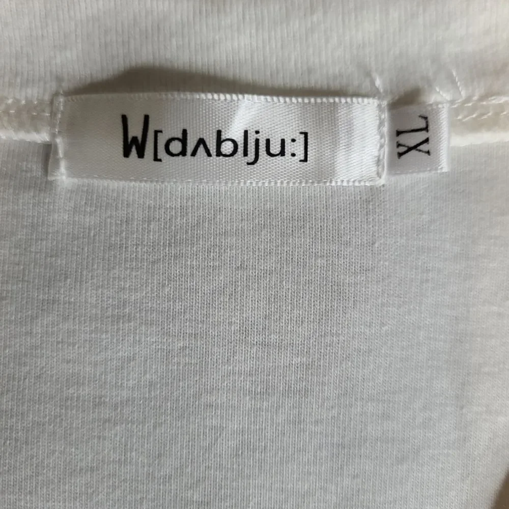 W[d^blju:]  junior sz XL sleep shirt